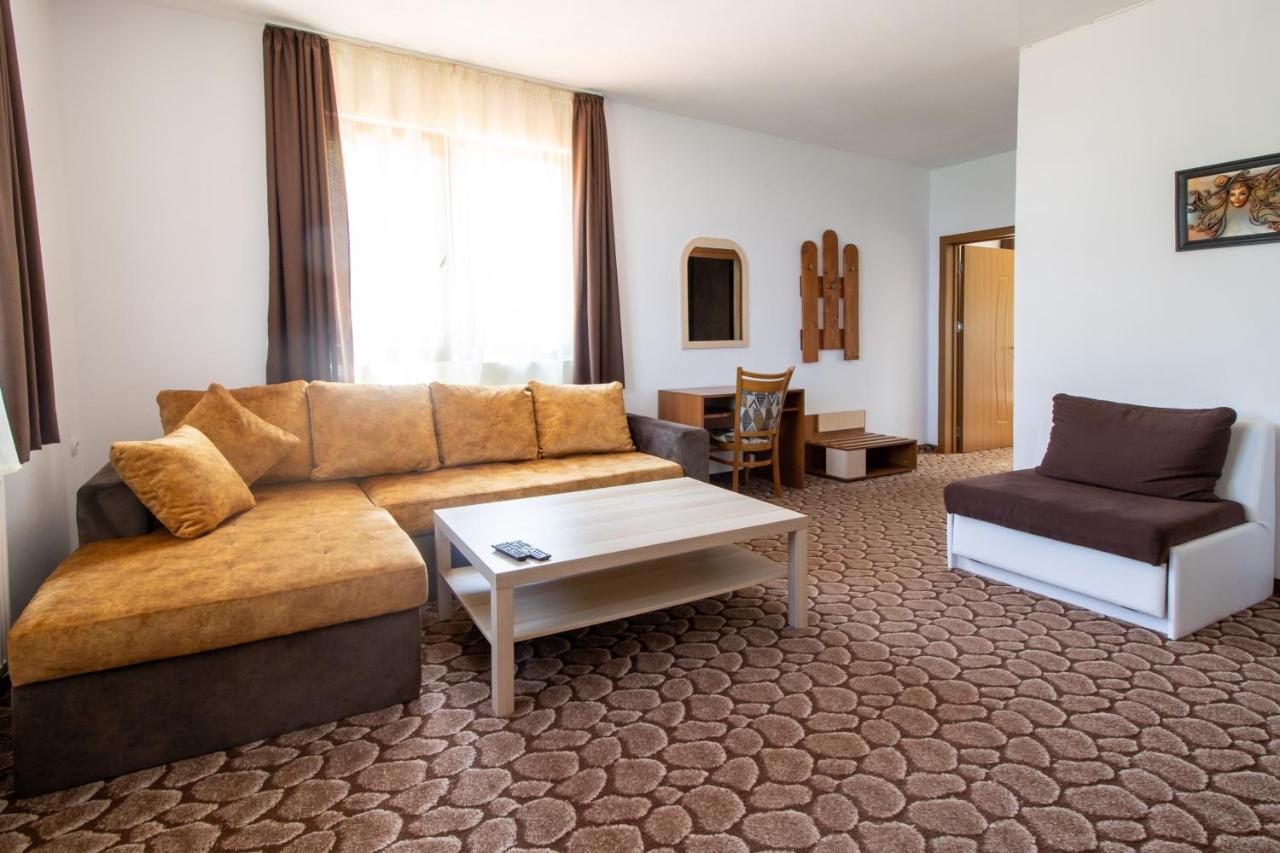 Family Hotel Panorama Cziflik Zewnętrze zdjęcie