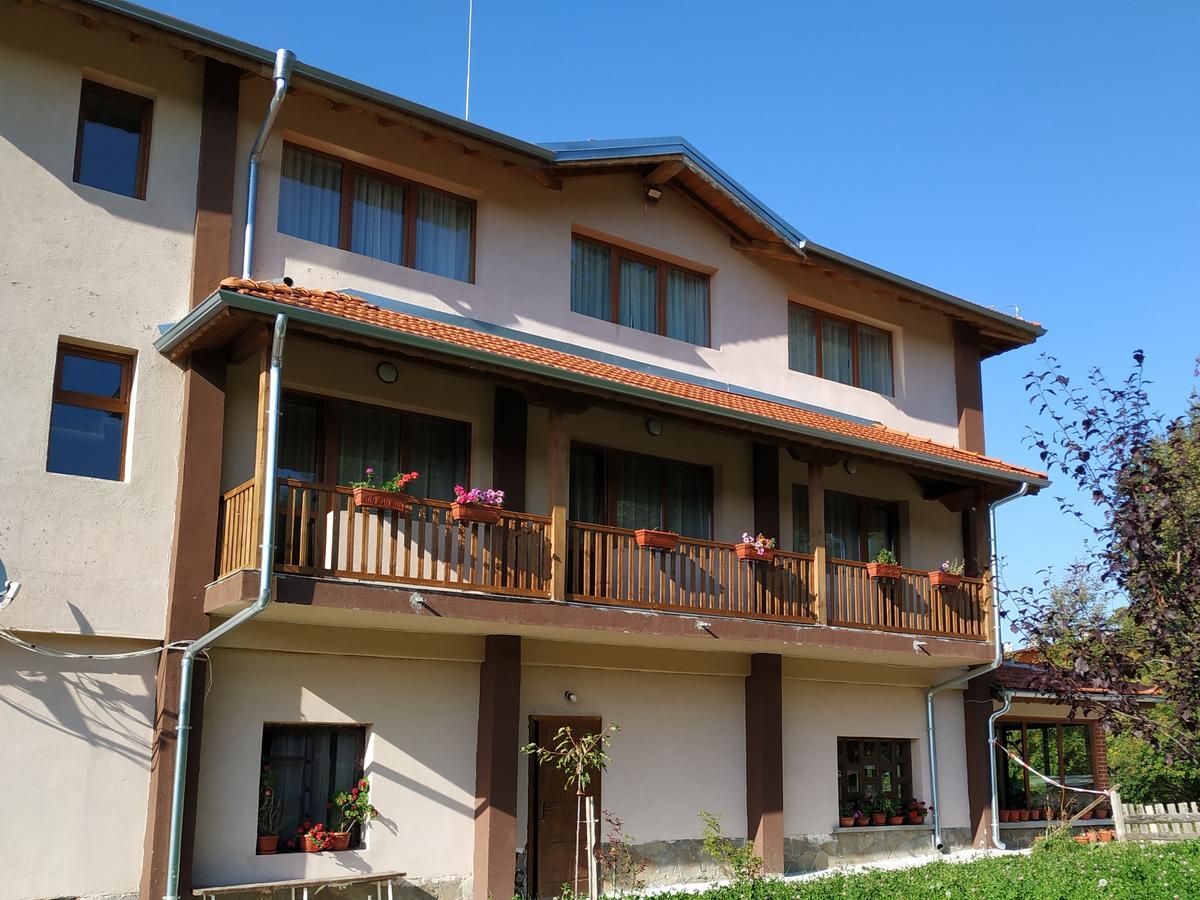 Family Hotel Panorama Cziflik Zewnętrze zdjęcie